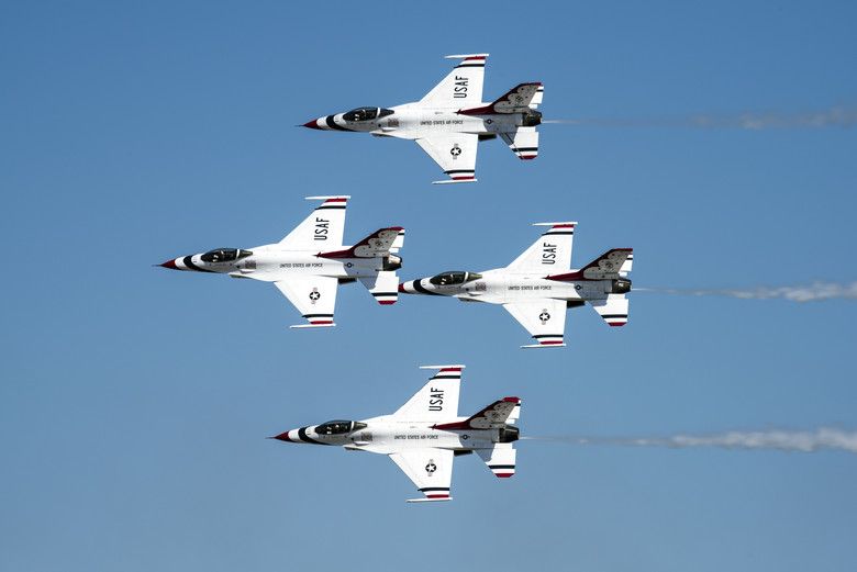 Air-Show-Aerial-Demonstration-California