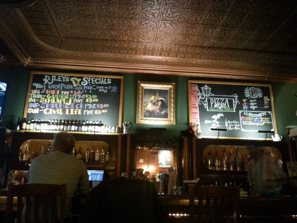 Riley’s Pub