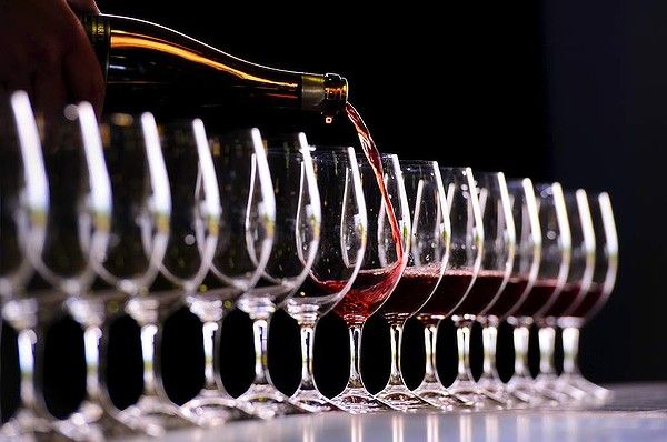 wine pour wine pour