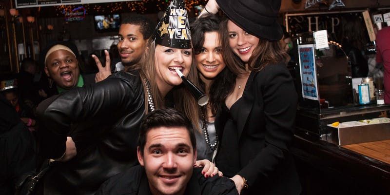 1_New_Year’s_Eve_Party_Chicago_Bar_Crawl