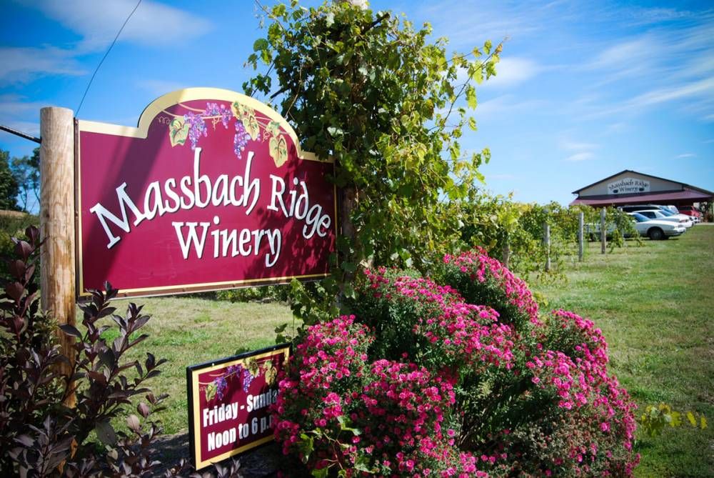Massbach Ridge Winery and best wineries near Chicago