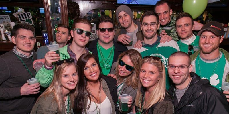 Chicago-St.-Patrick’s-Day-Bar-Crawl-The-Flat-Iron