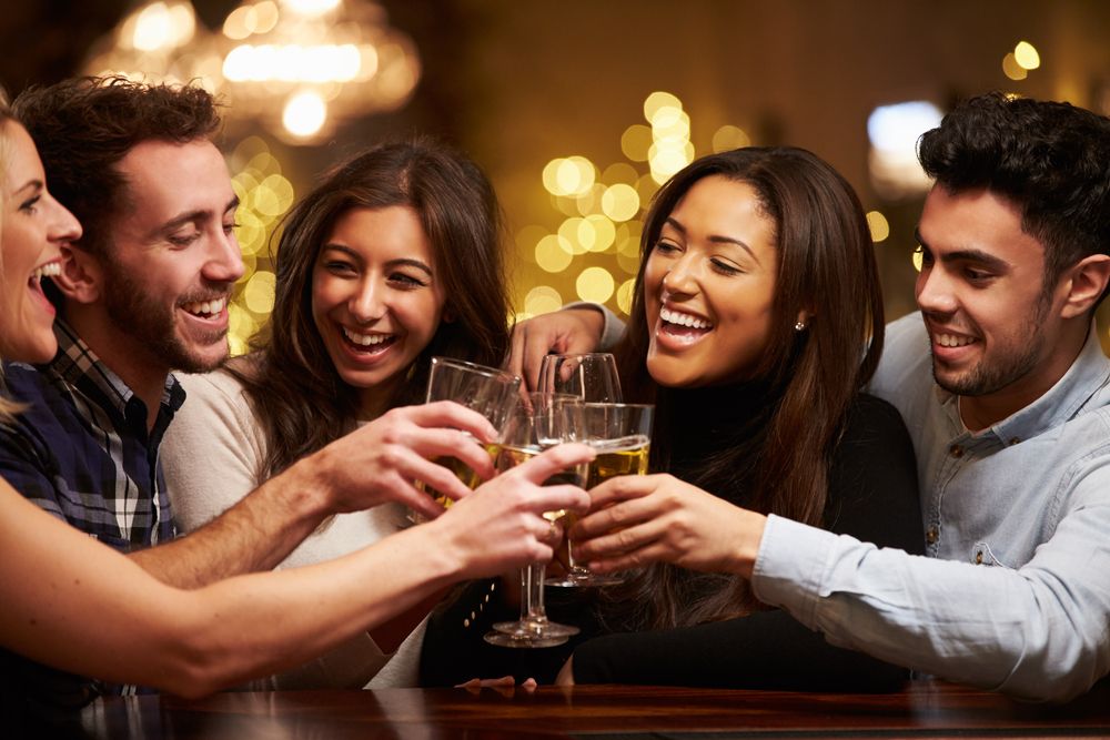 Social-scene-cheers-image Social scene cheers image