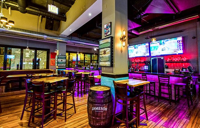 Trophy-Room-Chicago-River-North-Bars-Chicago Trophy Room Chicago