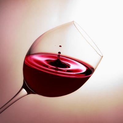 Wines: History, Tastings Guide, And How To Enjoy The Drink