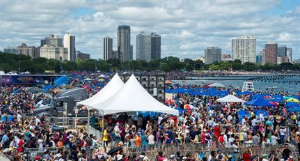 Crowd-At-Chicago-Air-And-Water-Show